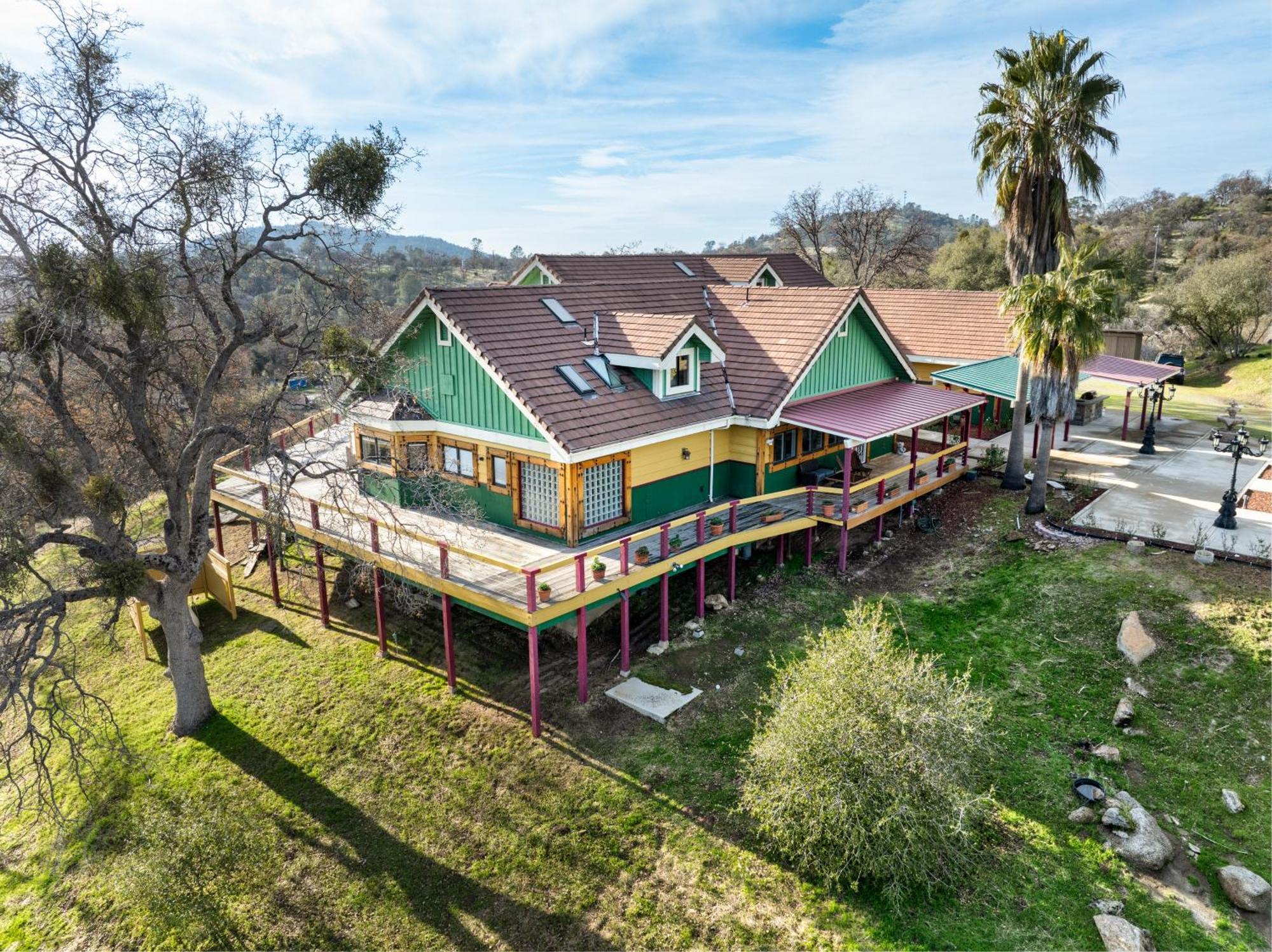 Villa Yosemite Gateway Sleeps 18 - Near Bass *