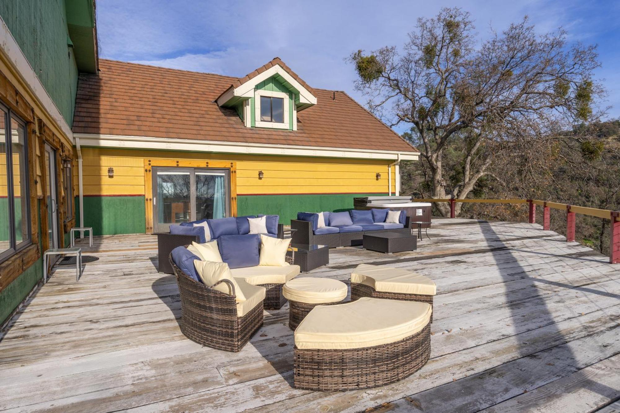 Yosemite Gateway Sleeps 18 - Near Bass Villa