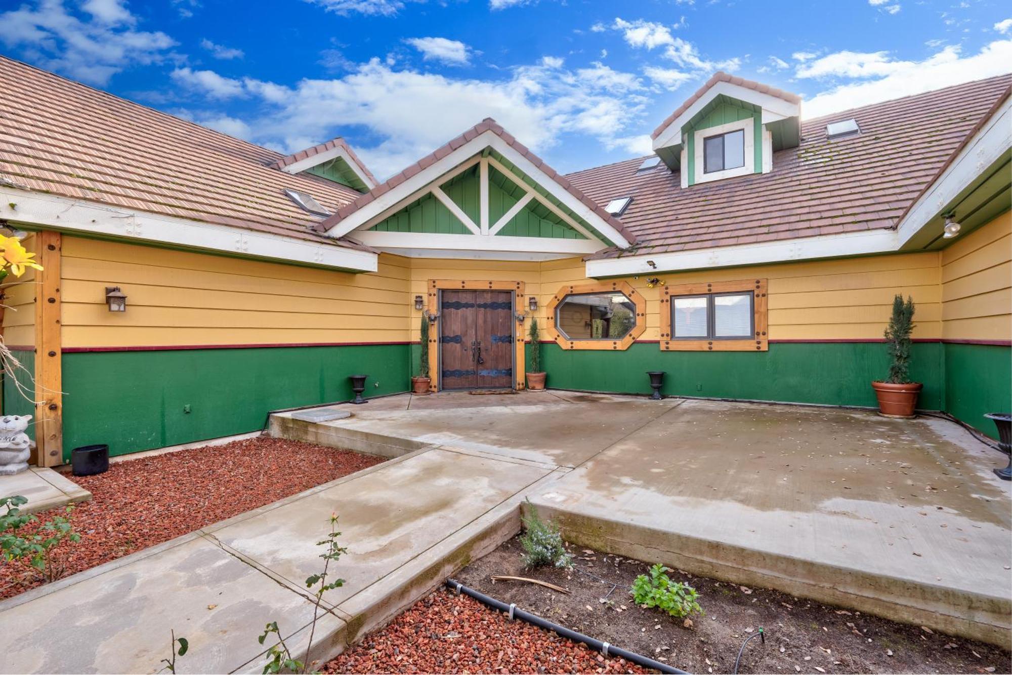 Villa Yosemite Gateway Sleeps 18 - Near Bass Coarsegold