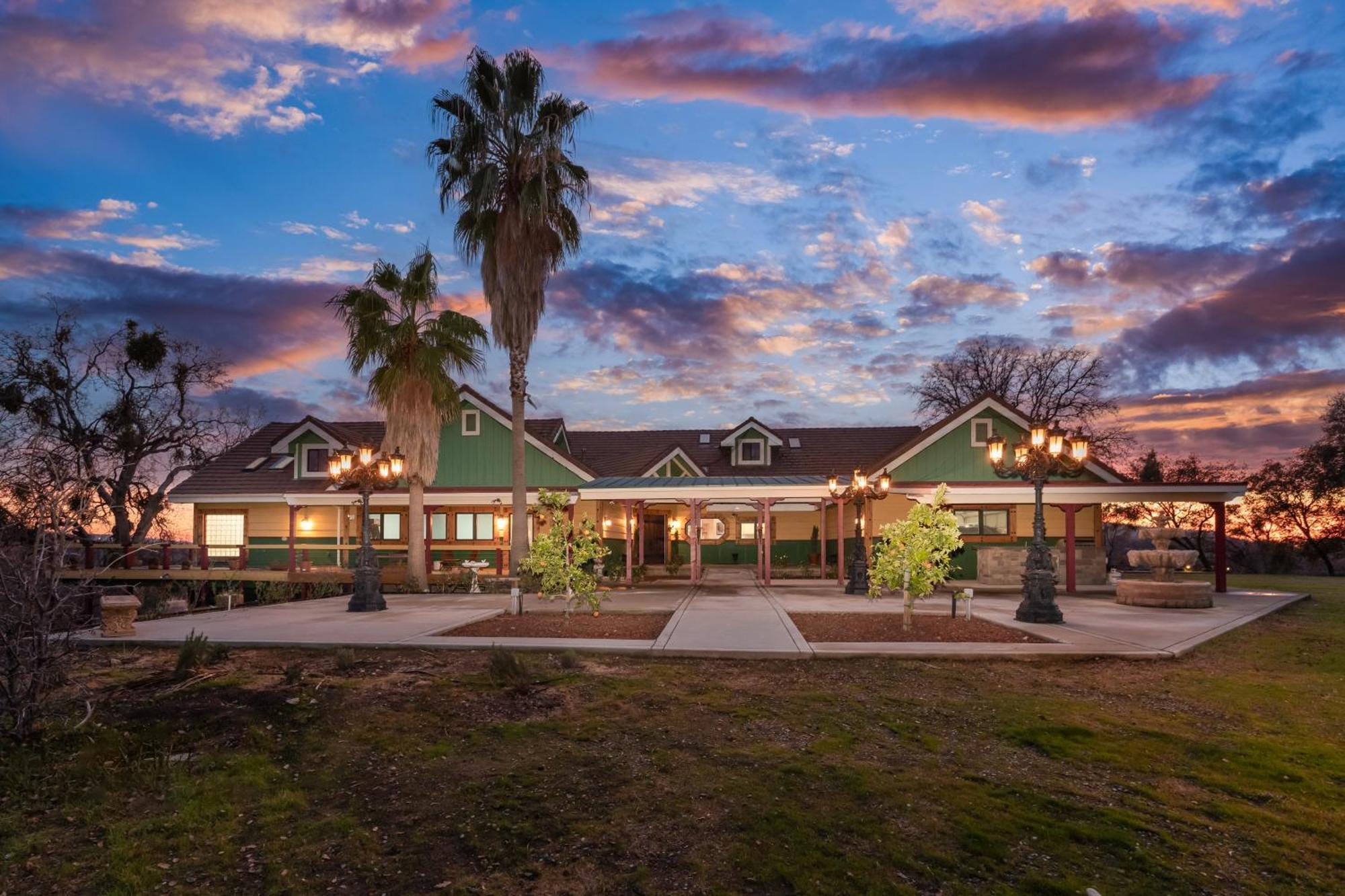 Yosemite Gateway Sleeps 18 - Near Bass * Coarsegold