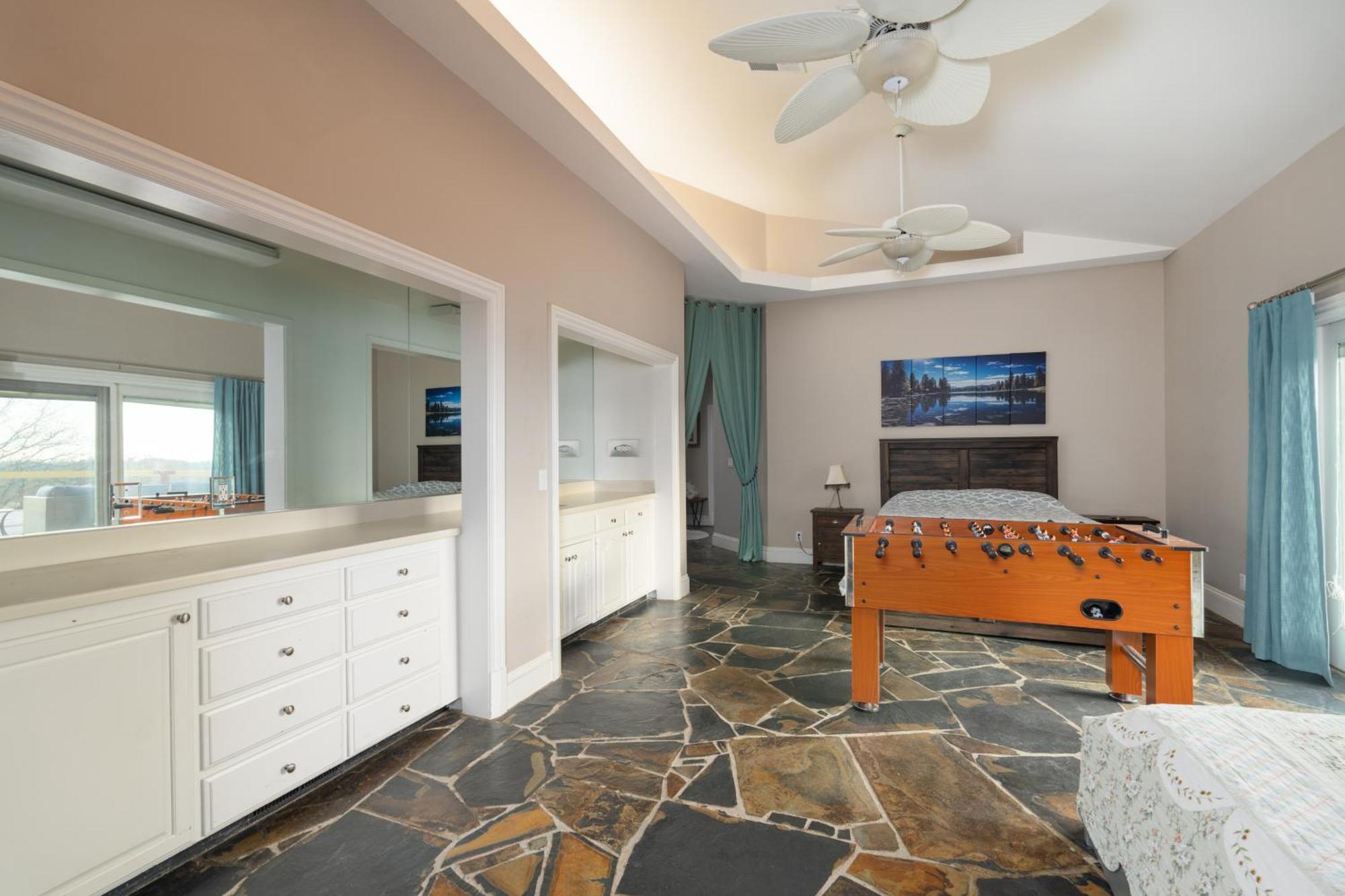 Villa Yosemite Gateway Sleeps 18 - Near Bass Coarsegold