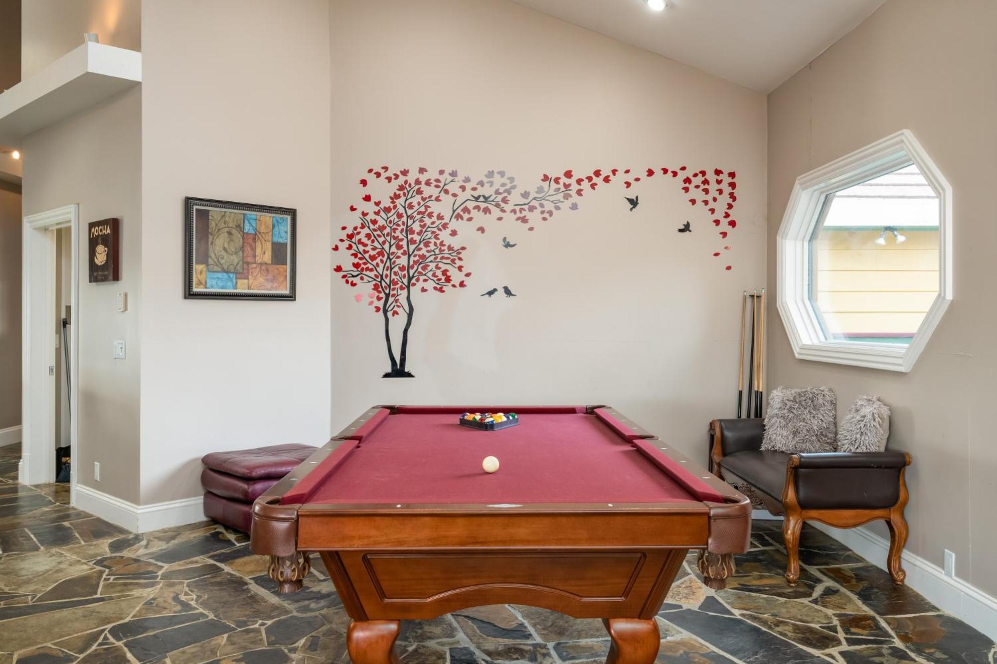 Villa Yosemite Gateway Sleeps 18 - Near Bass *